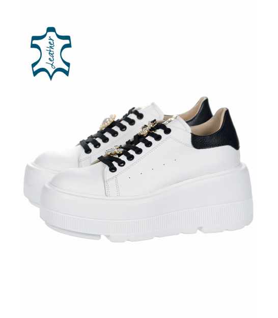 Fehér bőr tornacipő fekete sarokkal fehér talpon MAXI+Ozdoby DTE N1016