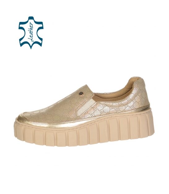 Arany felbújós tornacipő finom mintával, bézs rosella DTE3316 talpon