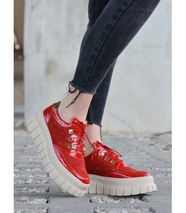 Piros arany színű egyszerű tornacipő a ZUMA talpon DTE2118
