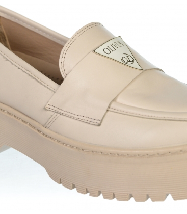 Bézs színű egyszerű alacsony cipő a Amalfi talpán DBA5100