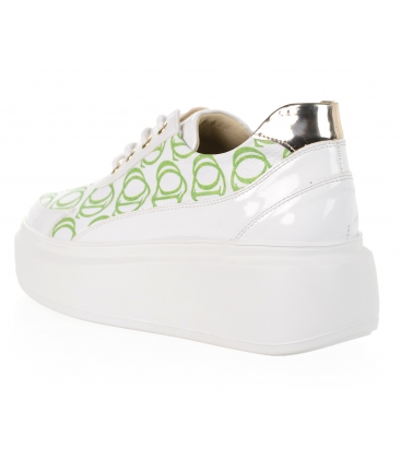Fehér kényelmes tornacipő zöld logóval OL DBA2367