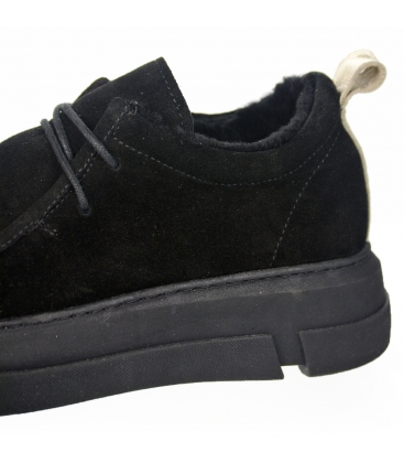 Fekete tornacipő 2318-KA